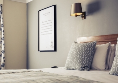 Indulge in Luxury: A Guide to the Deluxe Suites at Bowden Hall Ramada-Jarvis sidebar image